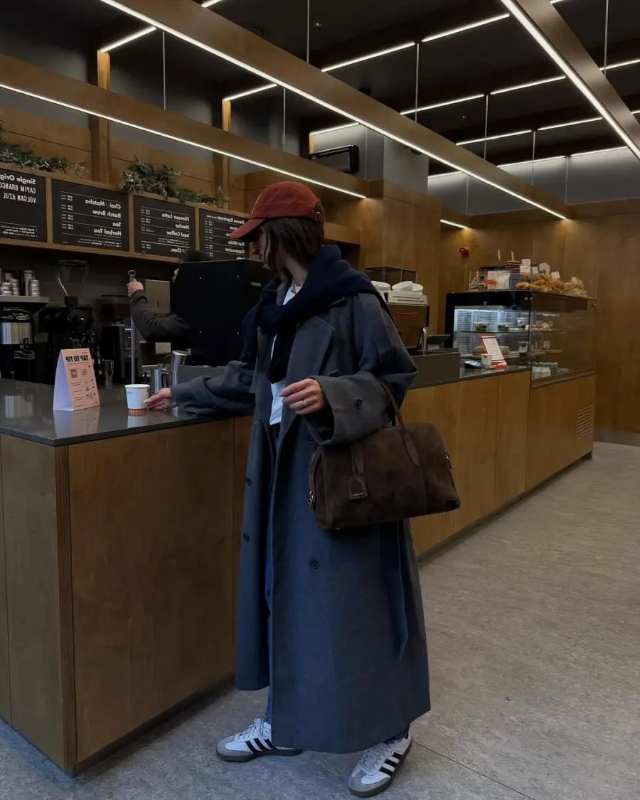 Chic and cozy rainy day outfit inspiration