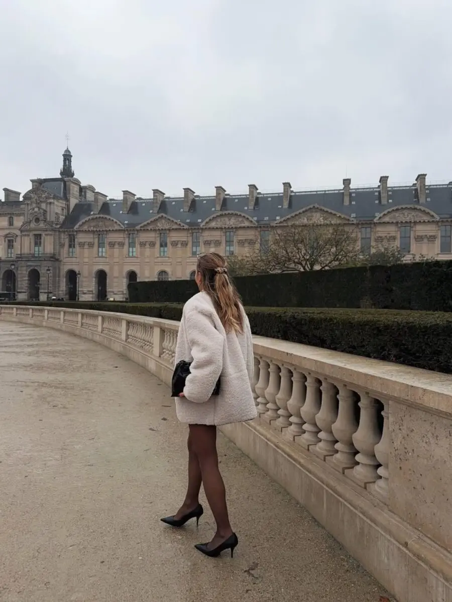Chic Rainy Day Look with Cozy Elegance