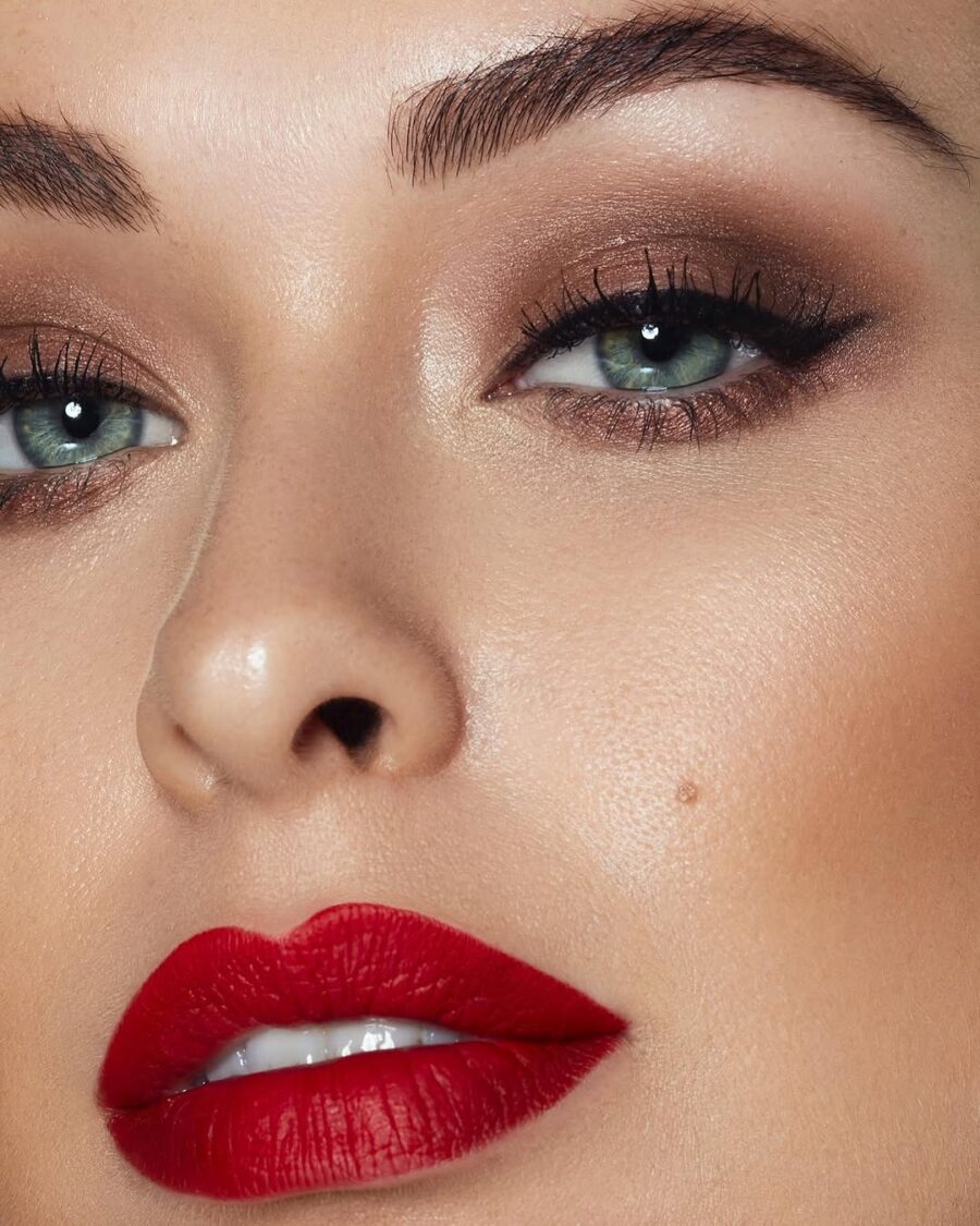 Stunning red lipstick with glamorous eye makeup