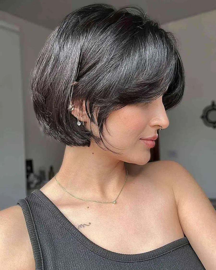 Chic and Sleek Short Bob Hairstyle