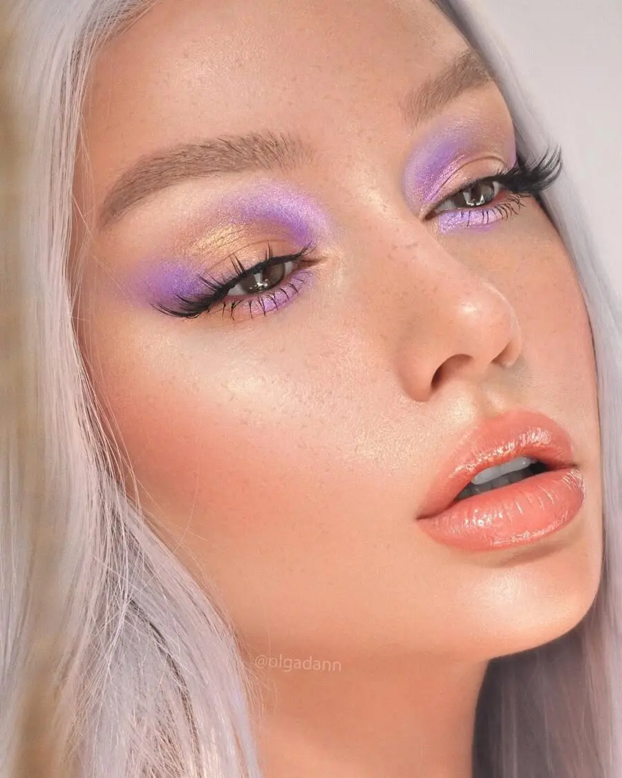 Vibrant purple grunge eye makeup look