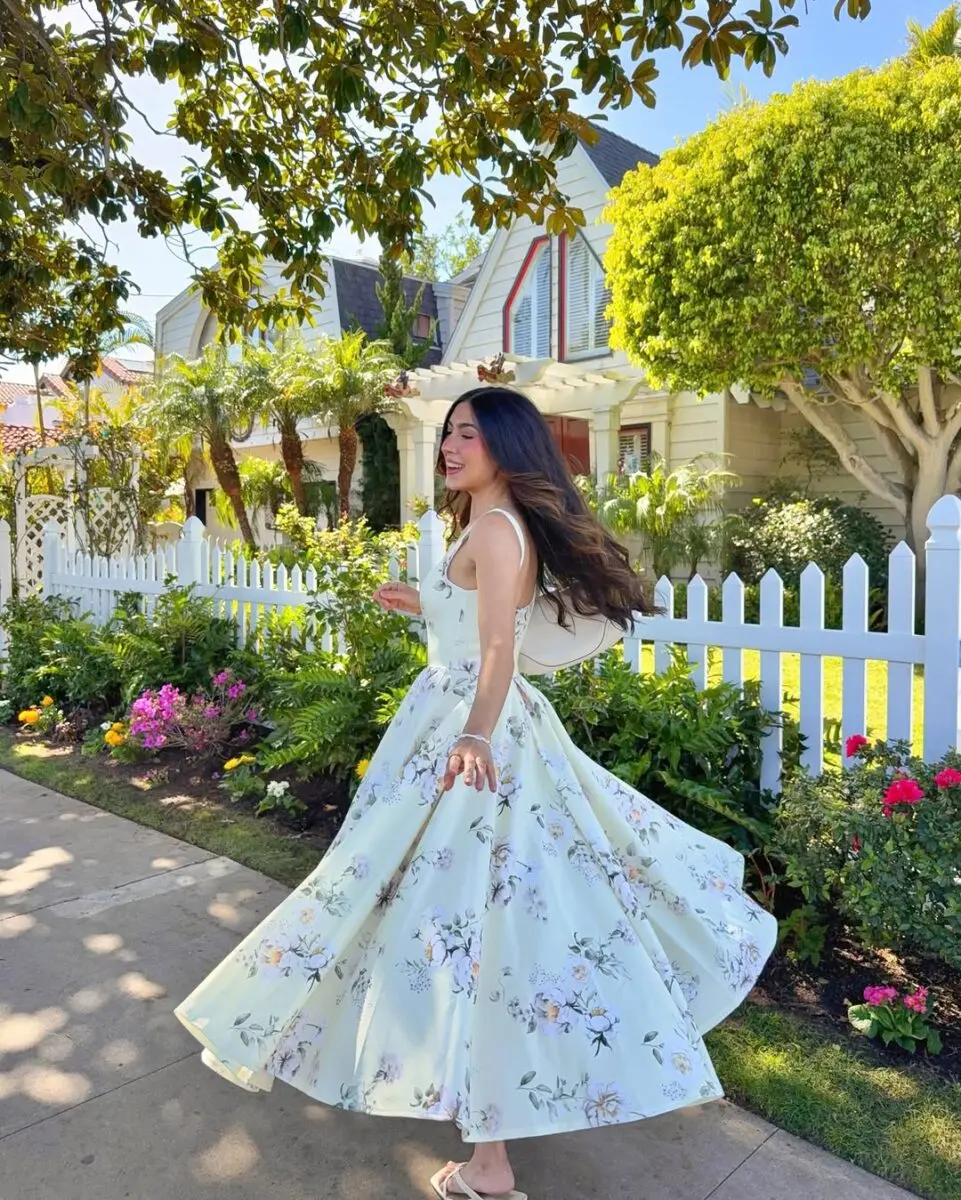 Embrace spring with this floral dress outfit