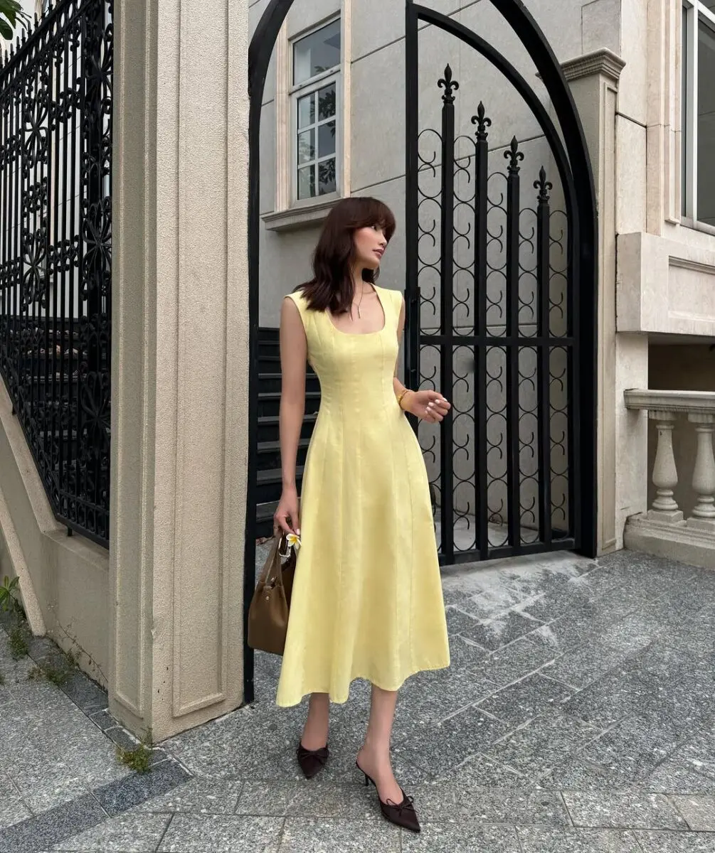 Chic Yellow Dress for Spring Outings