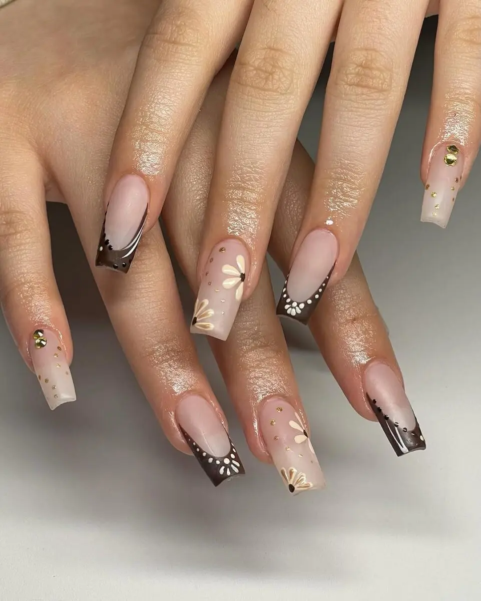 Chic spring square nails with floral accents