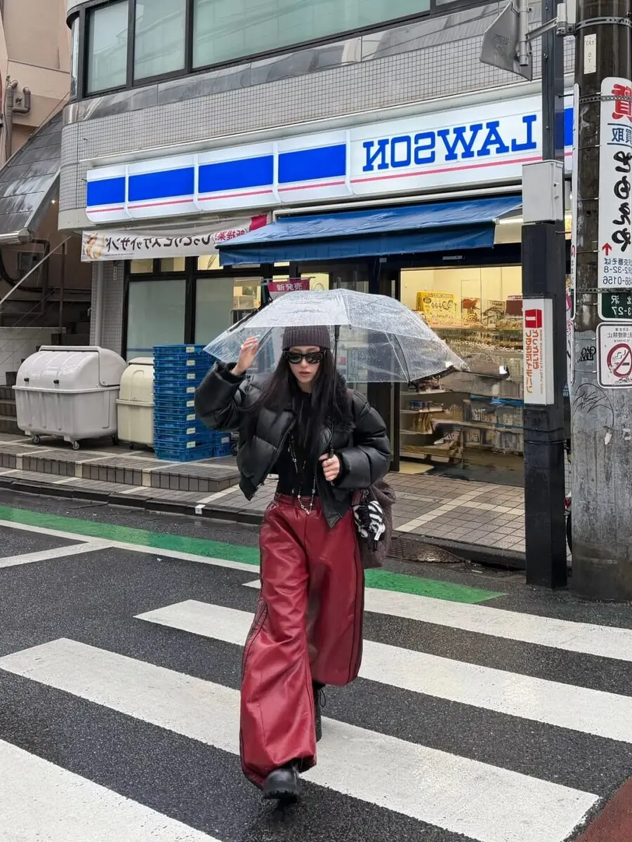 Chic layered look for rainy weather adventures