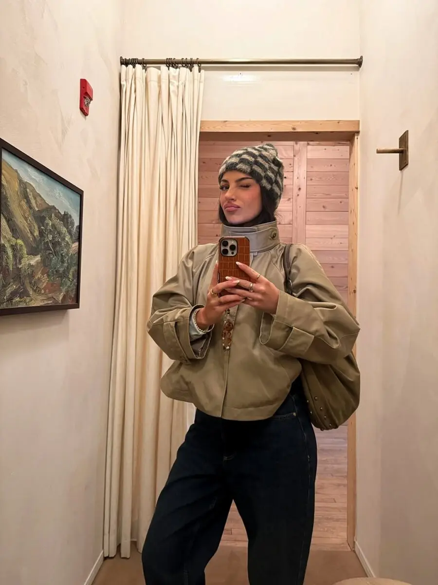 Chic Rainy Day Look with Accessories