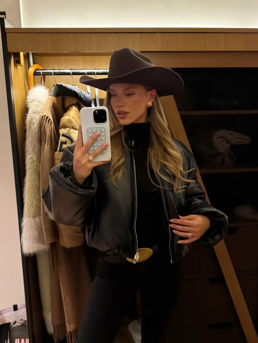 Chic Western Outfit for Modern Cowgirls