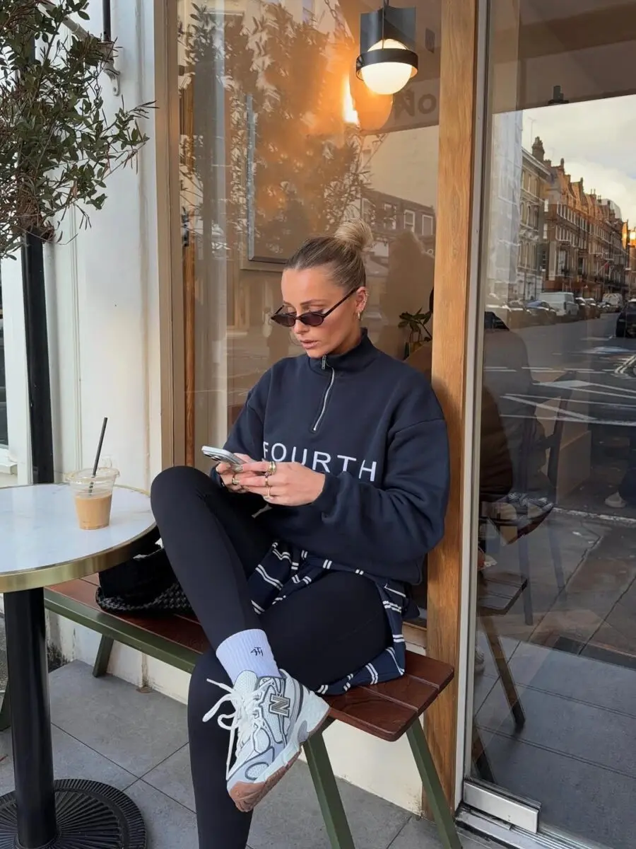 Chic and casual summer leggings outfit
