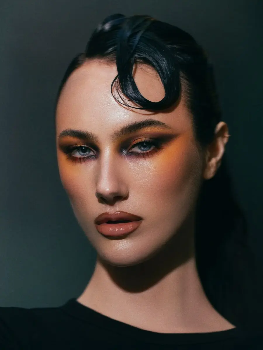 Vibrant sunset-inspired summer makeup look