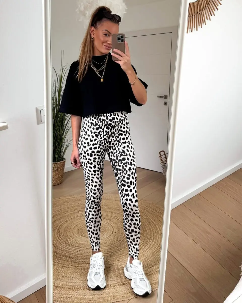 Chic Summer Leggings with Fun Prints