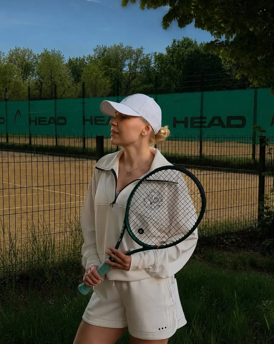 Chic sporty hairstyle for tennis players