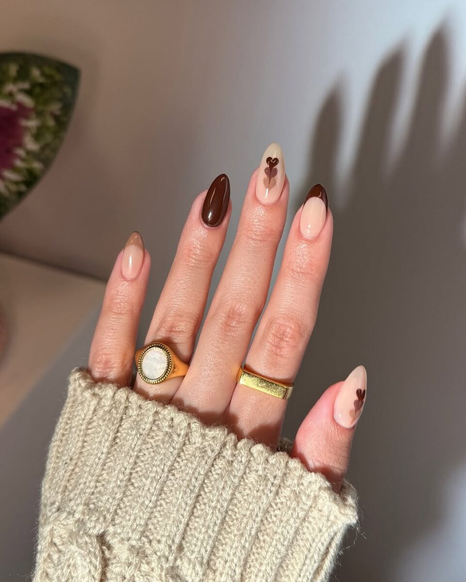Elegant floral nails perfect for the office
