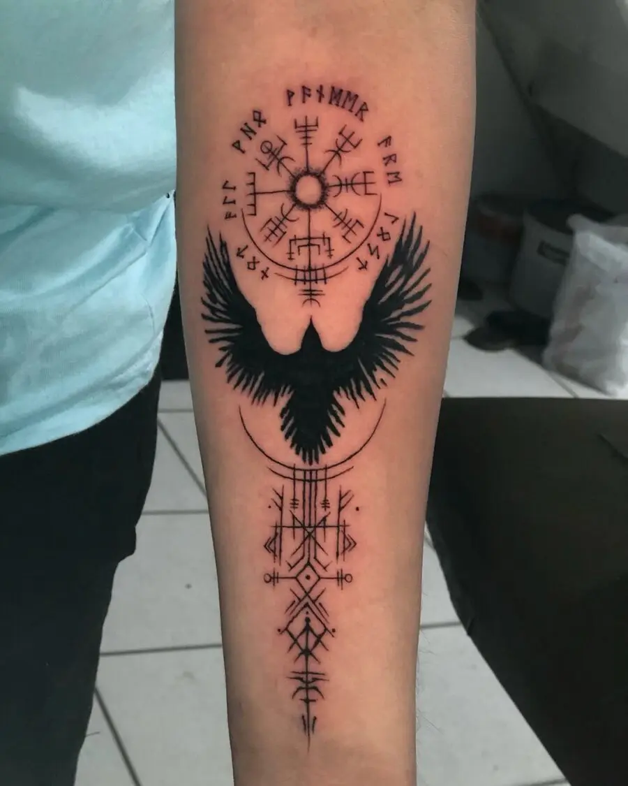 A striking minimalist vegvisir tattoo design