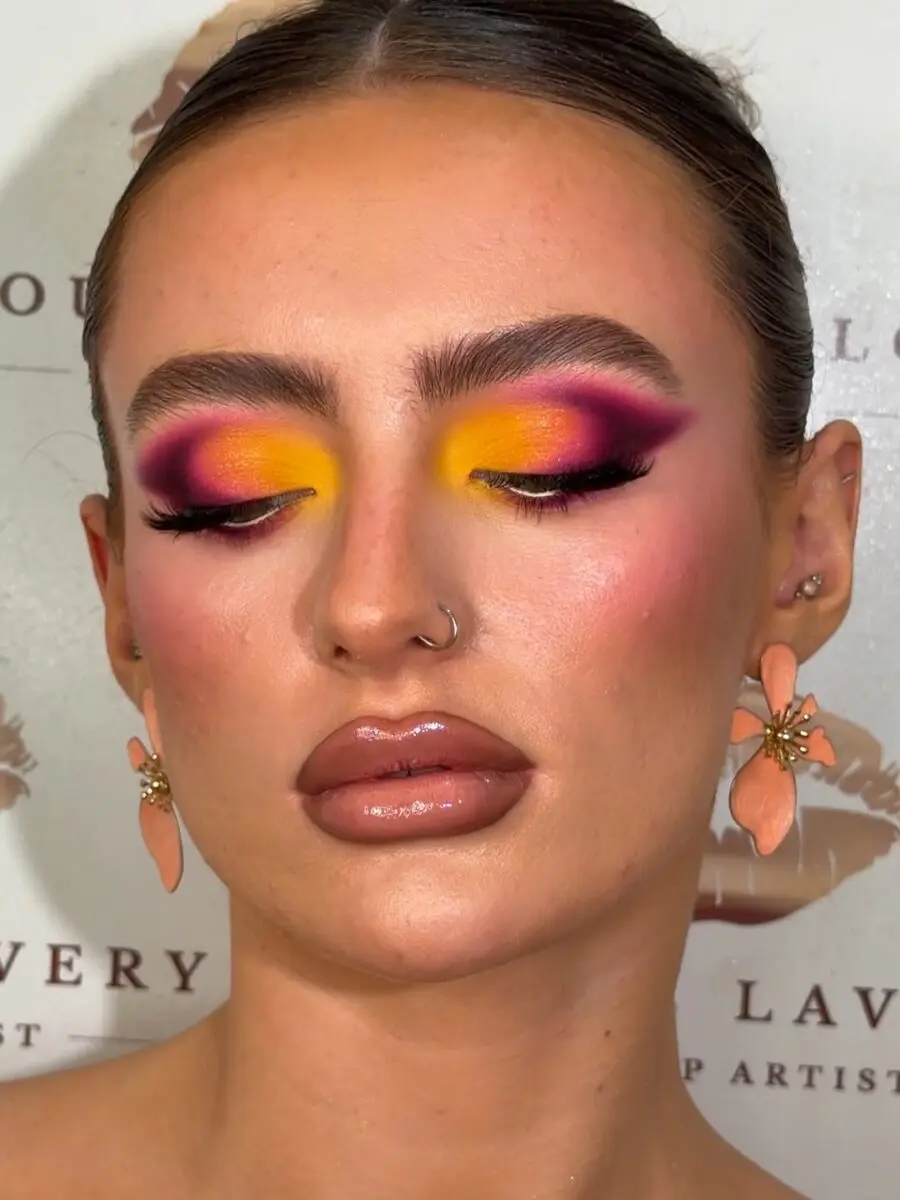 Bright and Bold Summer Makeup Look