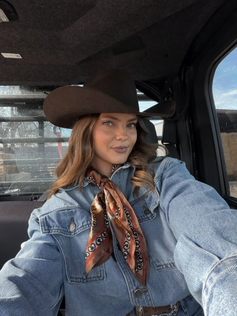Chic western look with a modern twist