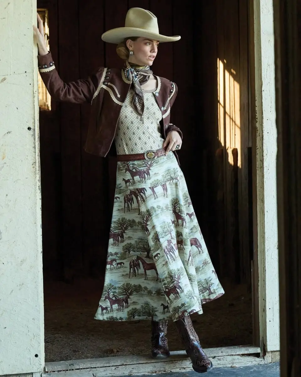 Chic Western Style with a Vintage Twist