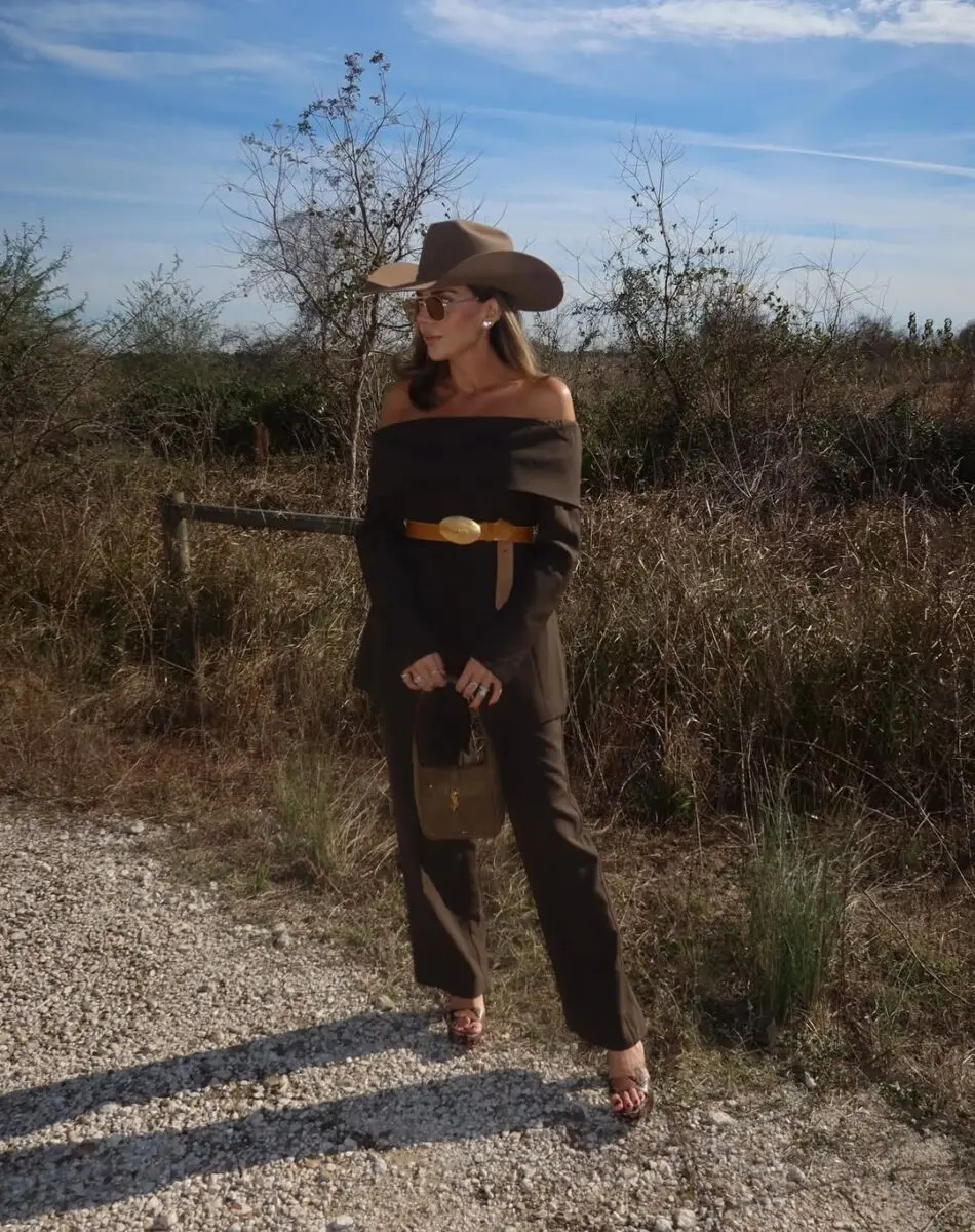 Chic Western Style with Modern Flair