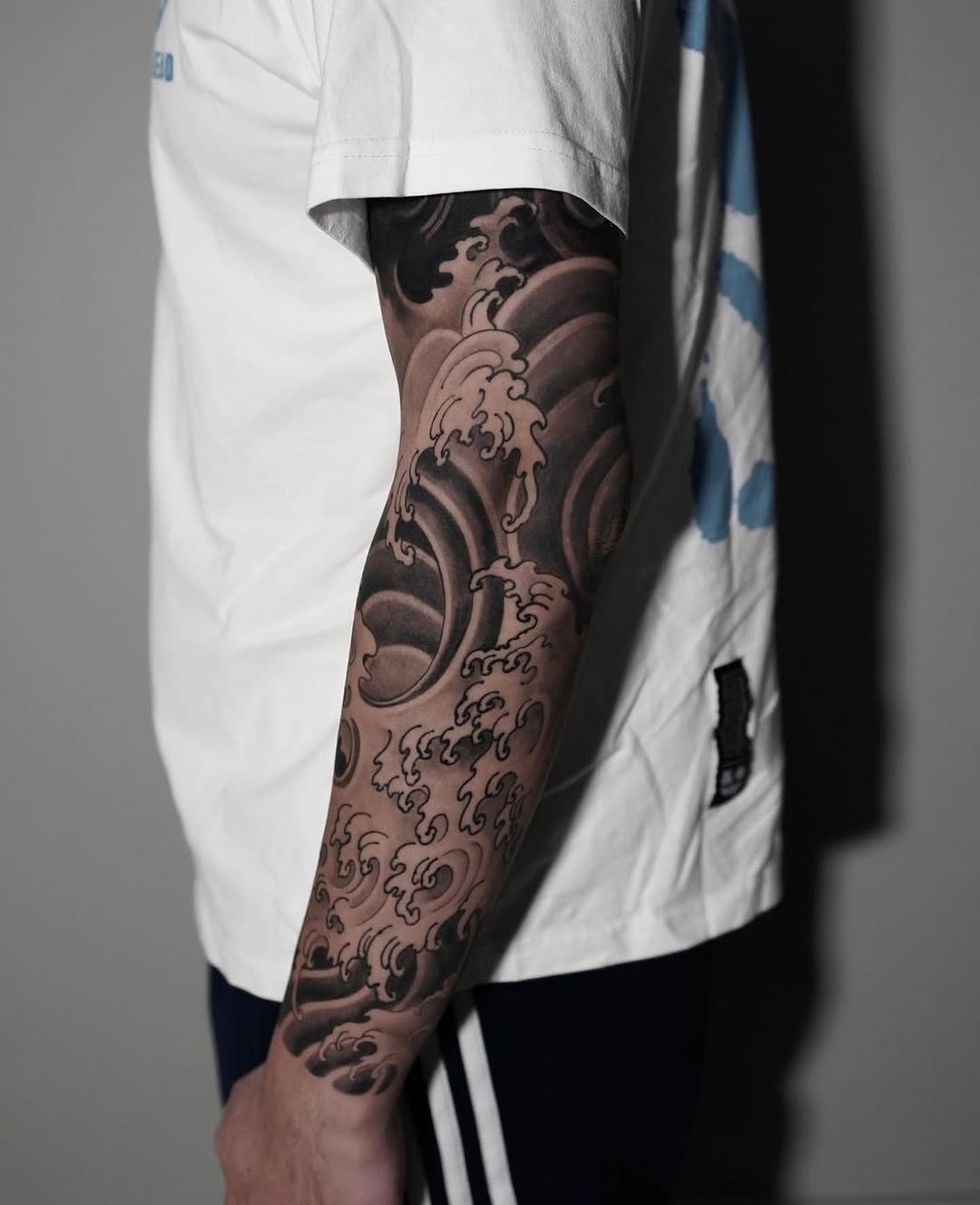 Intricate waves symbolize strength and resilience