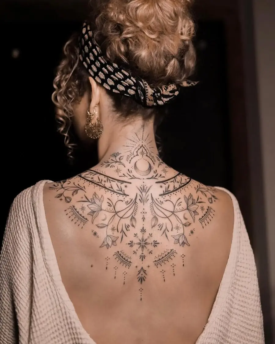 Intricate Floral Design Adorning the Back