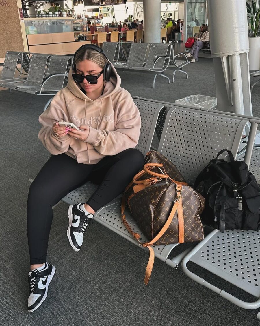 Casual elegance meets travel comfort in hairstyles.
