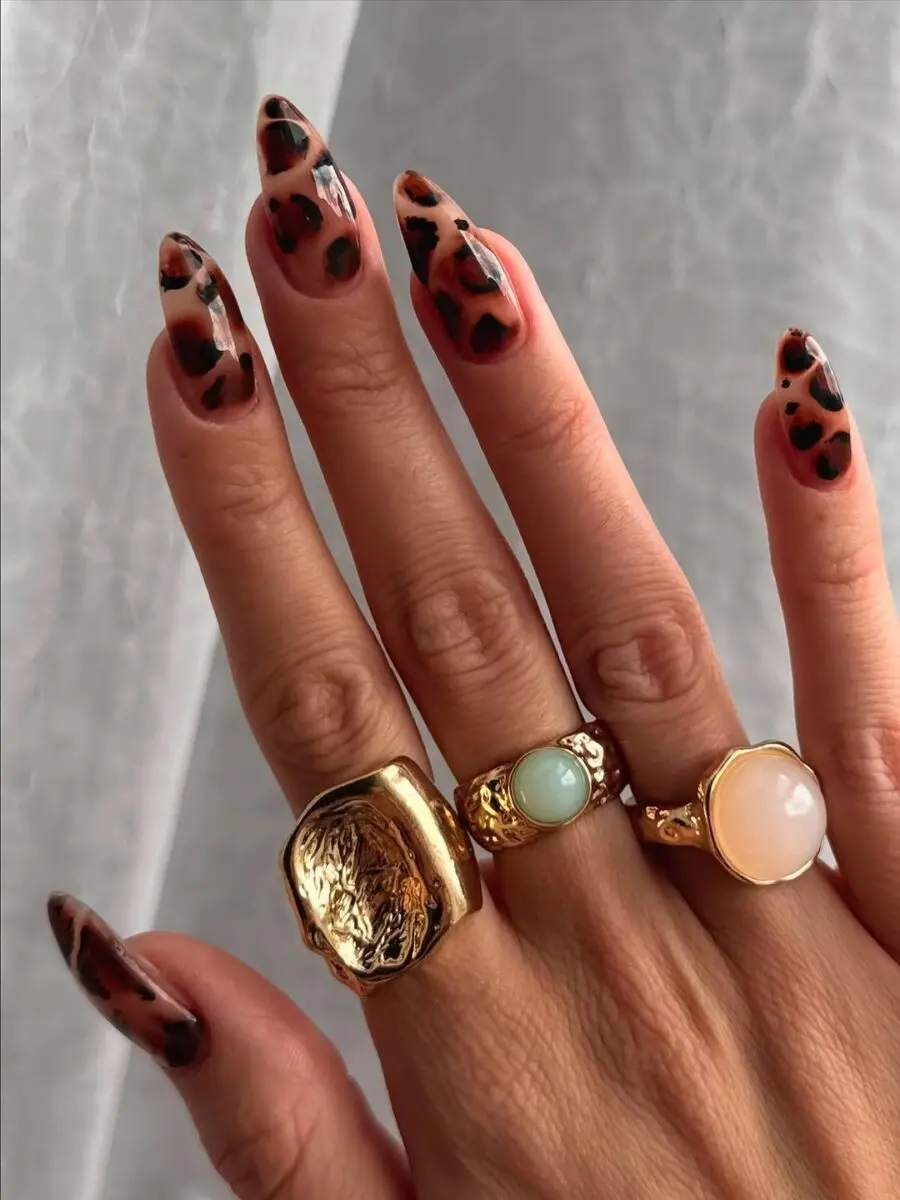 Chic Leopard Print on Elegant Long Nails