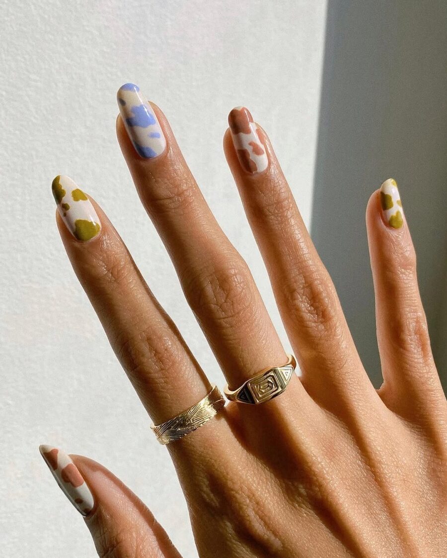Stylish animal print nails with earthy tones