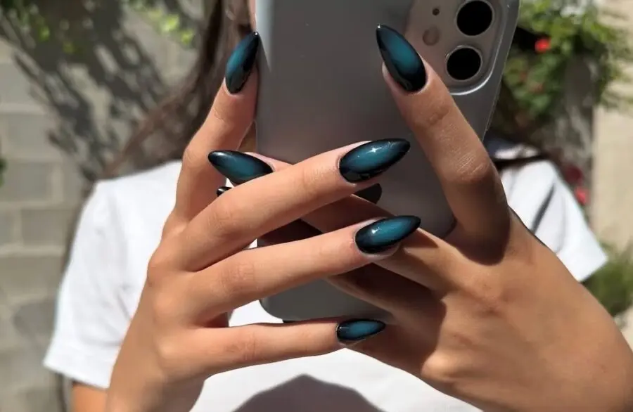 Unique Aura Nails with Glossy Gradient Finish
