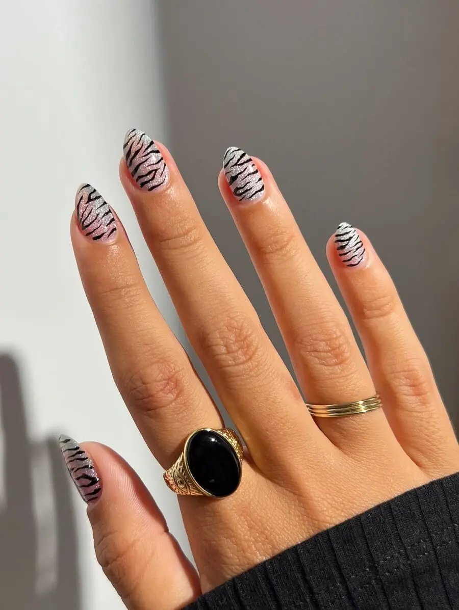 Chic Black and Pink Zebra Print Nails