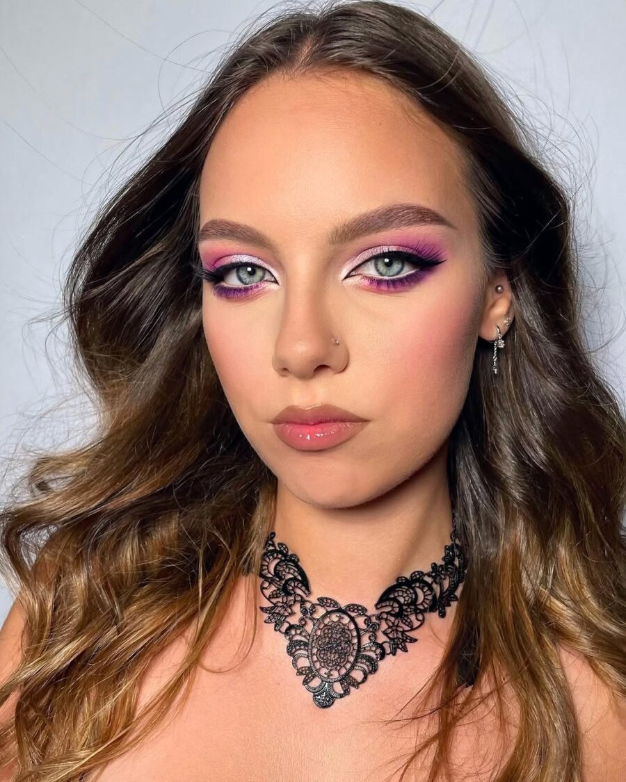 Captivating purple smokey eye for blue eyes