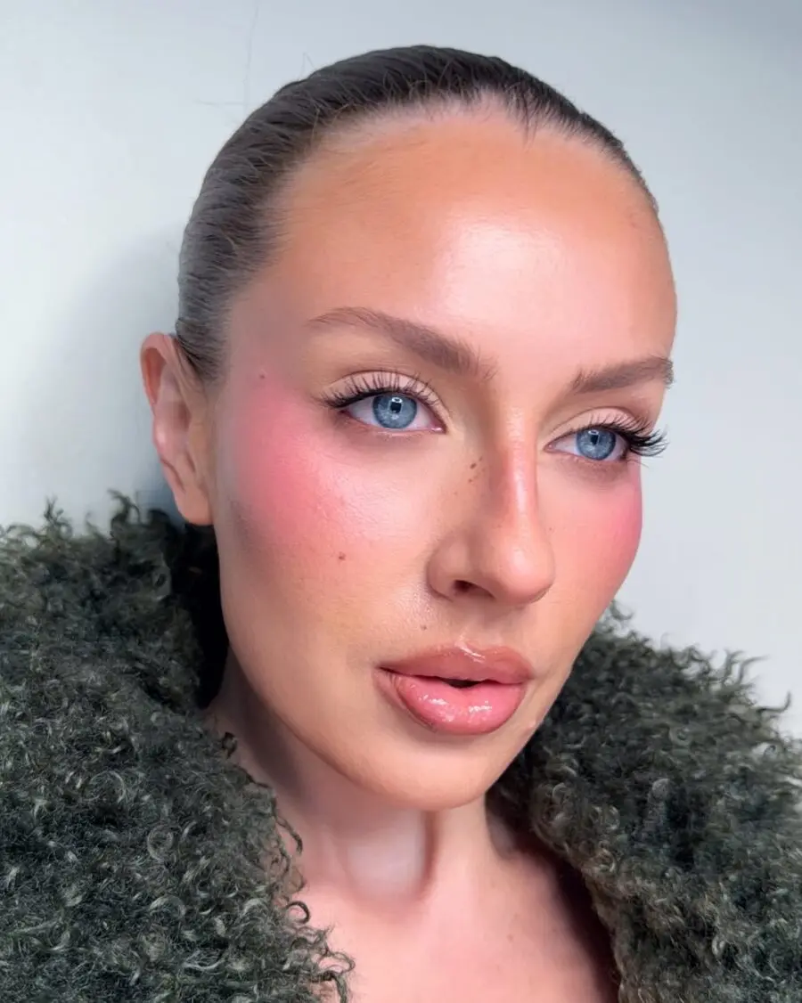 Radiant glow for stunning blue-eyed beauties