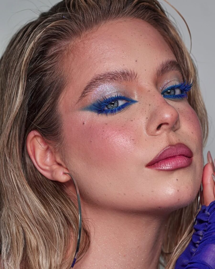 Dramatic blue eyes for a bold look