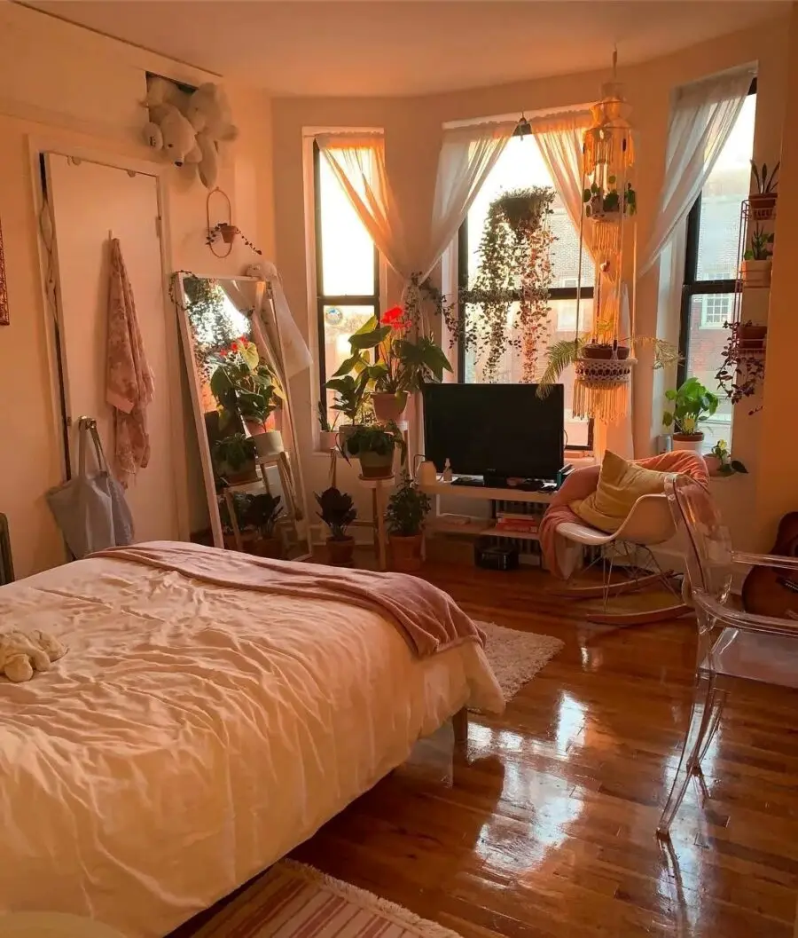 Charming Boho Bedroom with Cozy Vibes
