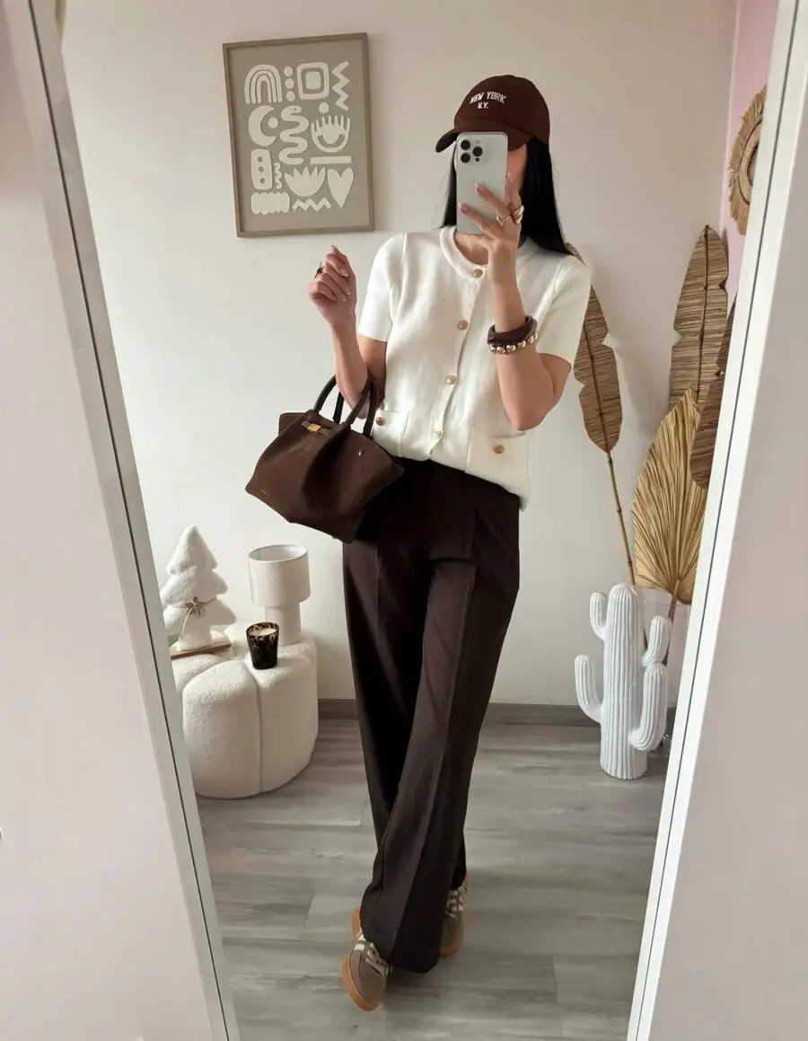 Effortless Style with Brown Pants Ensemble