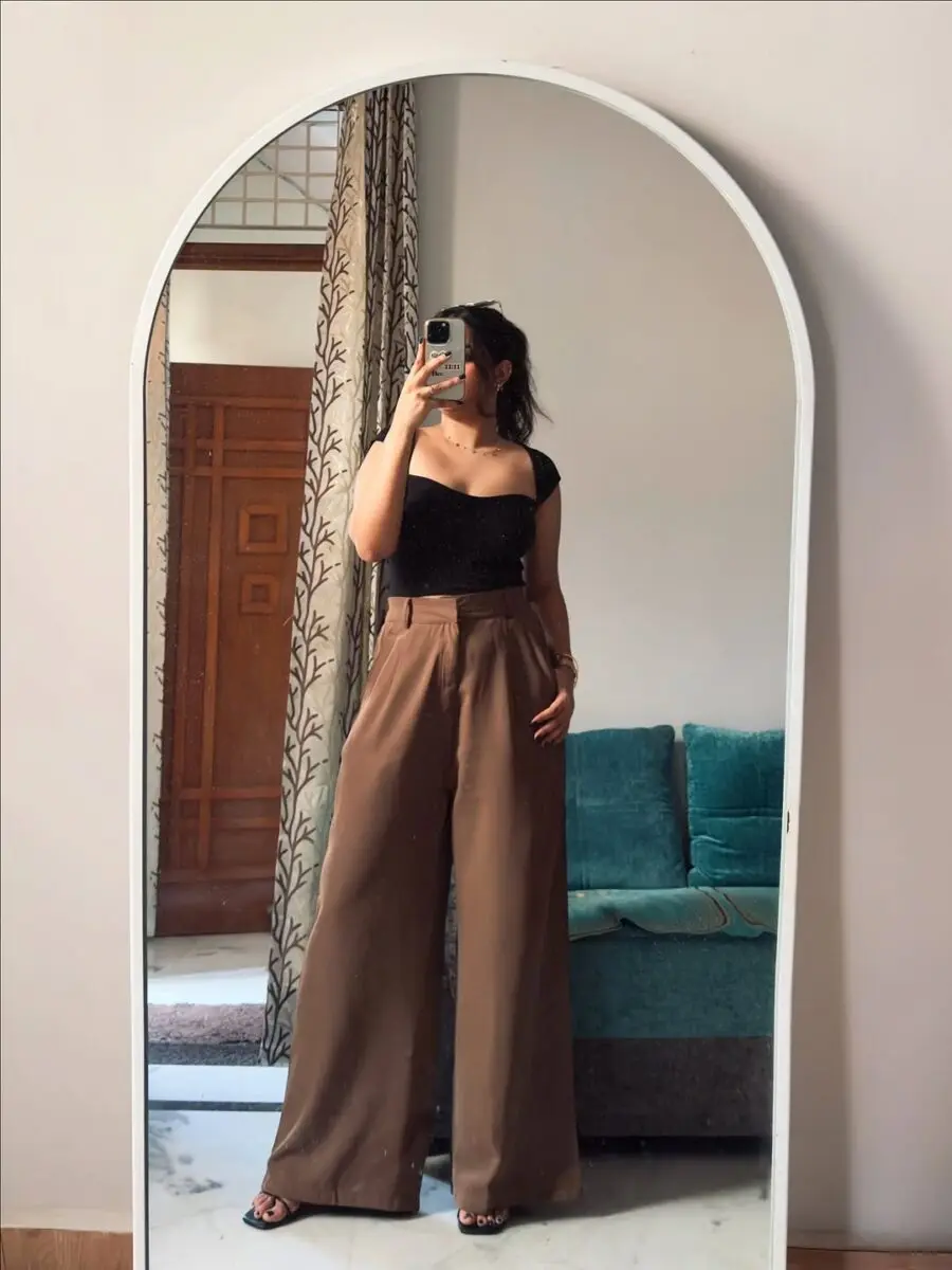 Chic Brown Pants Outfit with Trendy Top