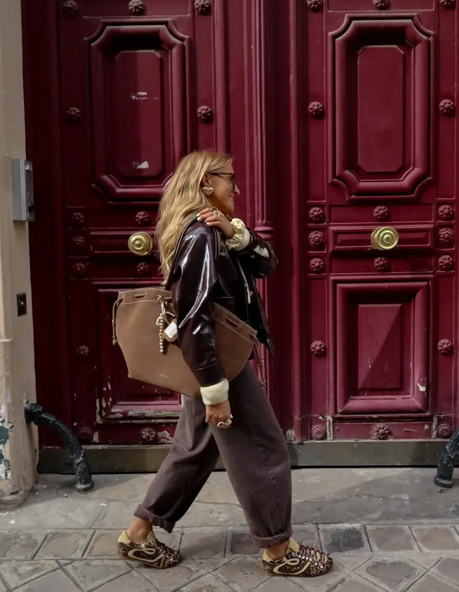 Chic Brown Pants Outfit for Casual Days