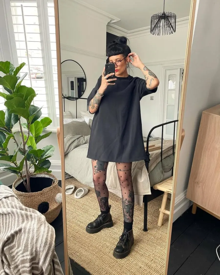 Chic and edgy casual outfit vibes