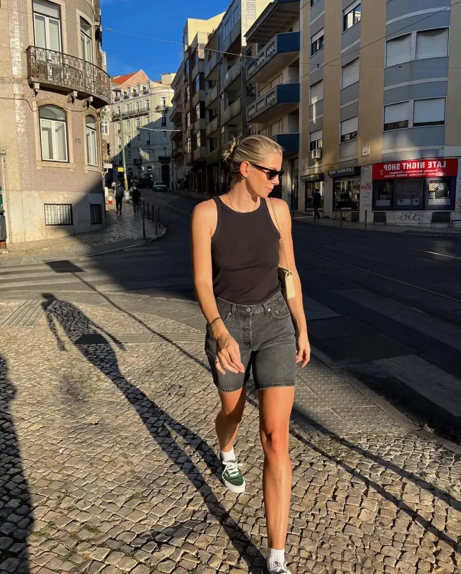 Stylish summer outfit for city exploration