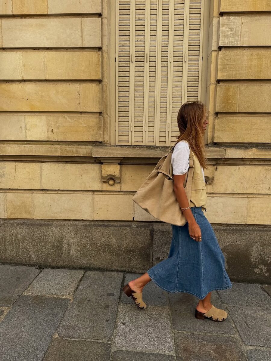 Effortless long skirt with minimalistic flair