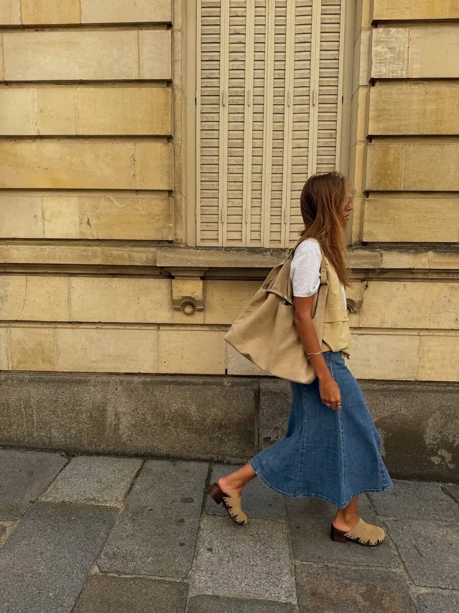 Effortless long skirt with minimalistic flair
