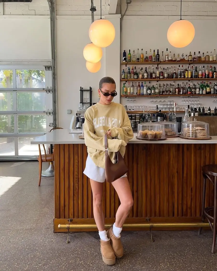 Trendy yet Cozy Cafe Outfit Inspiration