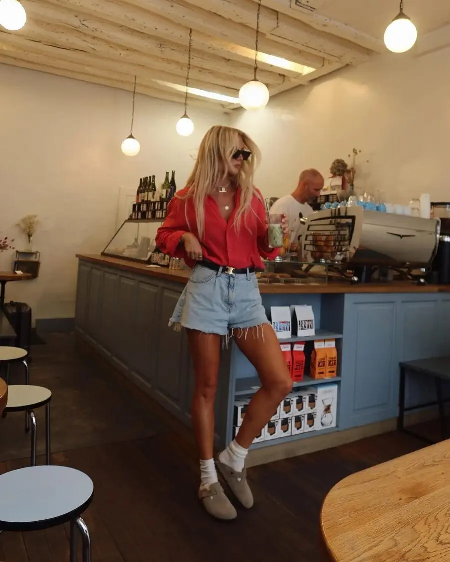 Chic summer outfit for a café hangout