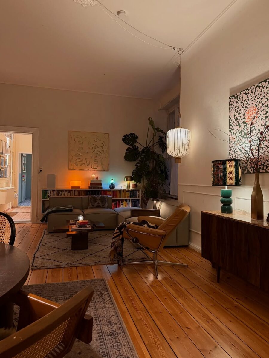 Stylish and inviting living room decor
