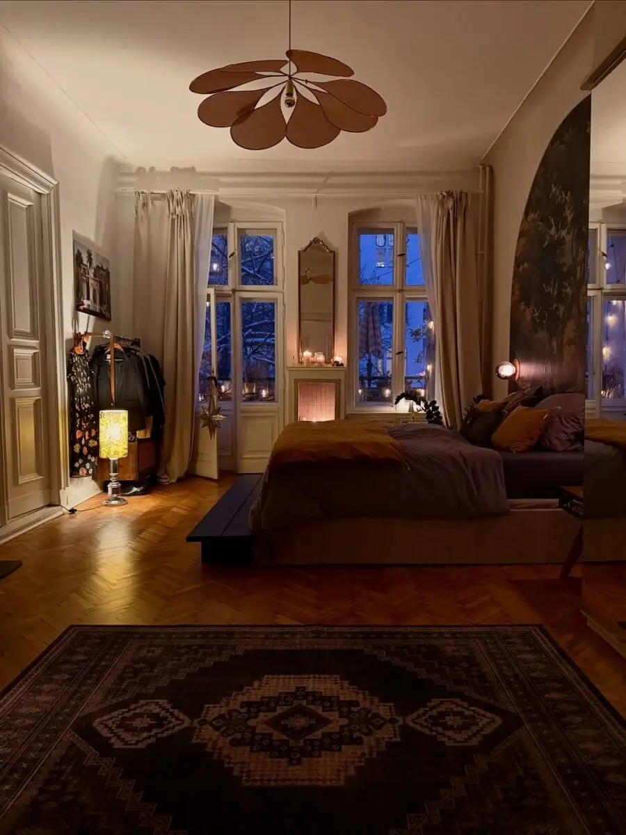 Cozy and Modern Bedroom Ambiance