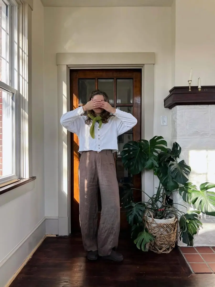 Effortlessly stylish maroon pants and top look