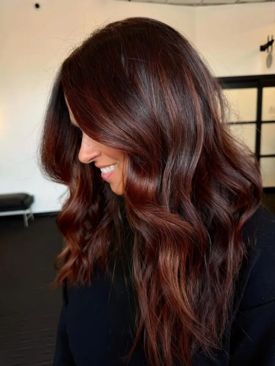 Elegant chocolate cherry waves for stylish vibes