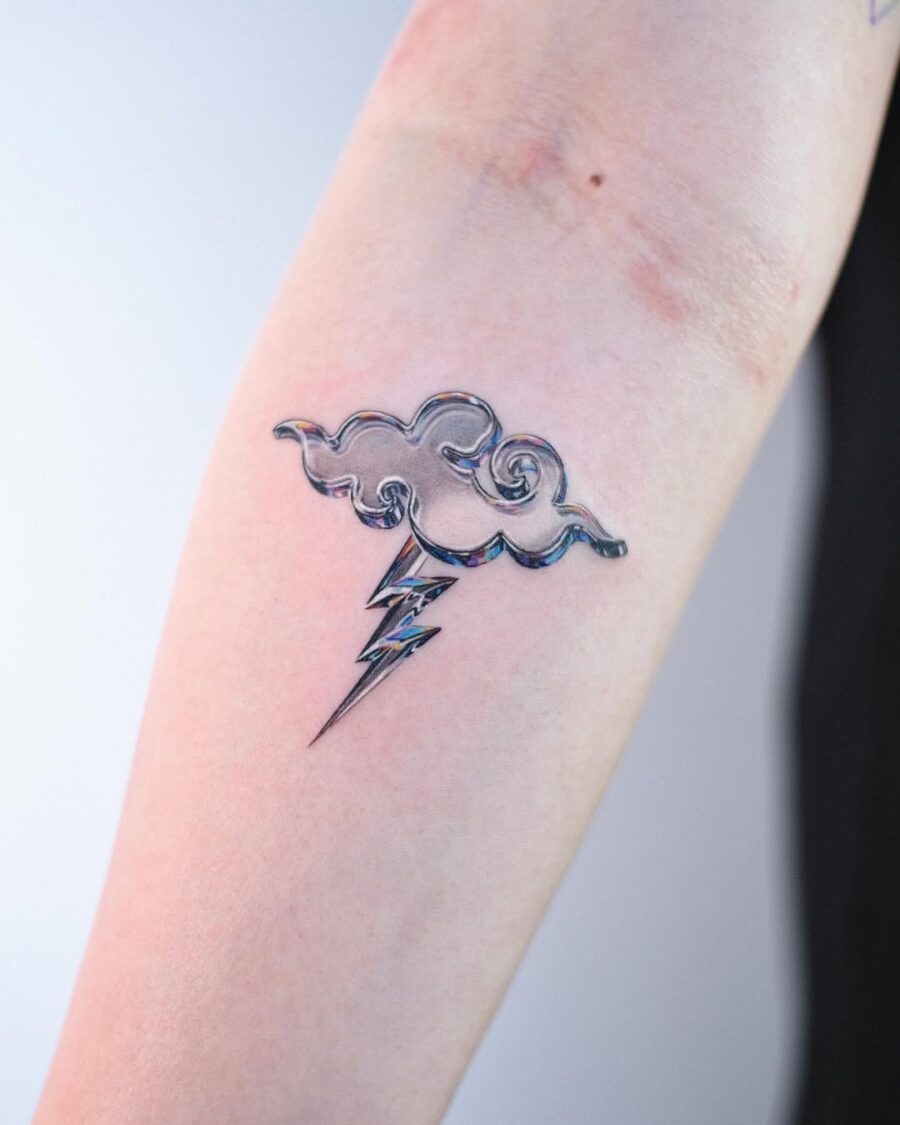 Mesmerizing Silver Ink Cloud and Lightning Design