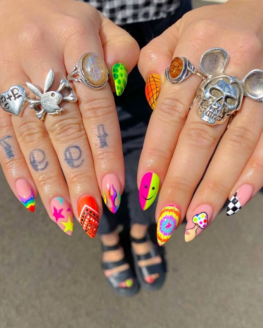 Vibrant festival nails for your summer vibes