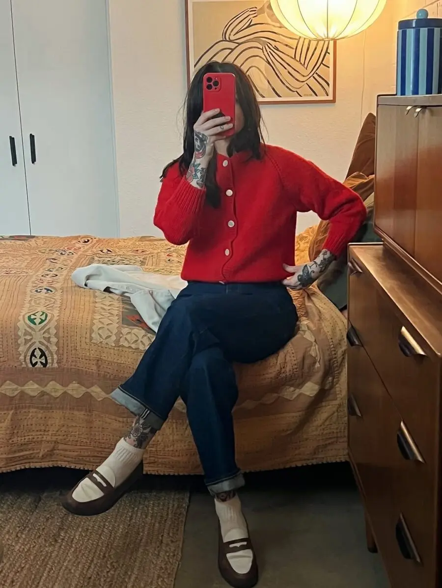 Chic Comfort for a Stand-Up Night Out