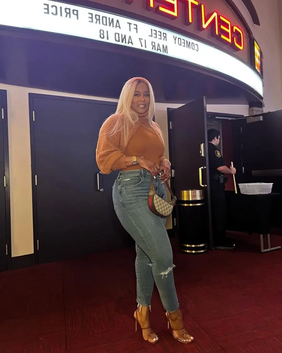Chic Modern Outfit for Comedy Night