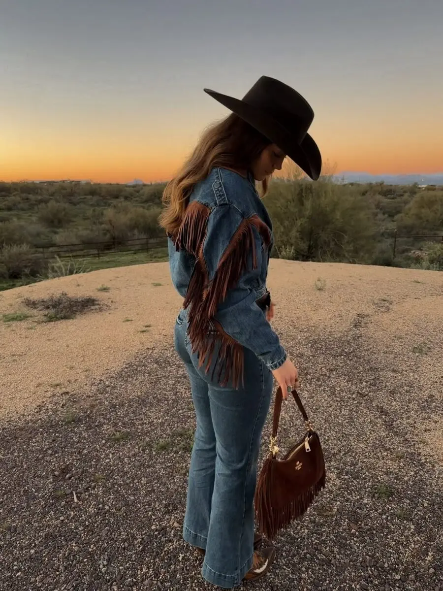 Stylish denim look with chic country hairstyle